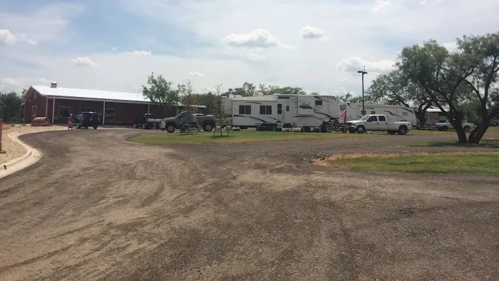 Bar J Hitchin' Post RV Park 8