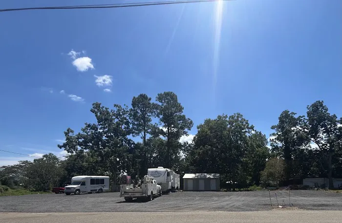 Old South RV Park and Rentals 3