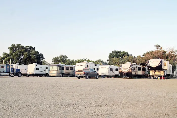 Haskell Co-Op RV Park 8