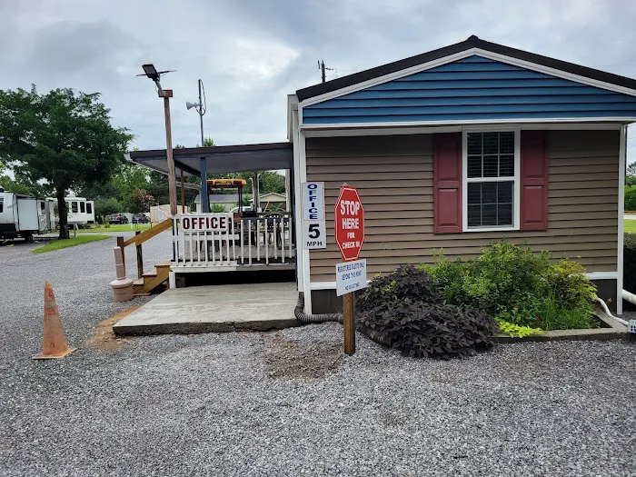 Eagle's Landing RV Park 8