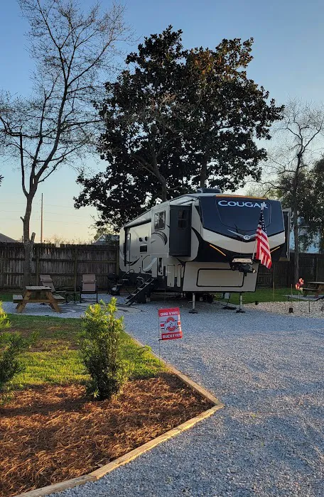 Grater RV Hideaway Cove 3