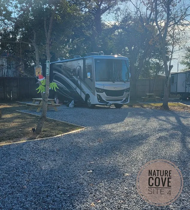 Grater RV Hideaway Cove 9