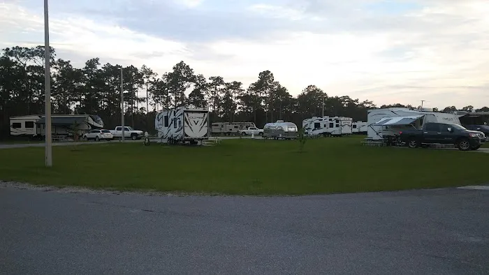 Hurlburt Field AFB FamCamp 5