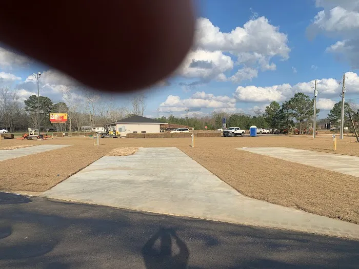 OLLIE RV PARK 3