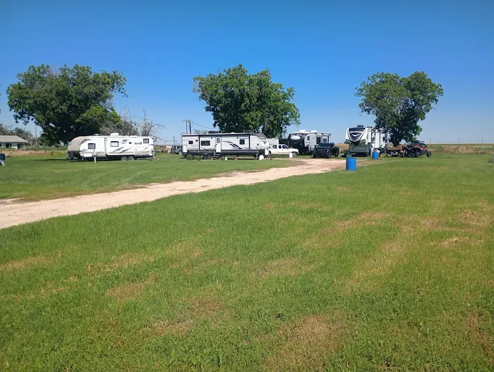 LoneStar PecanShell RV Ranch and Camp 7