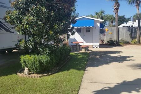 Destin Village RV Lot # 25