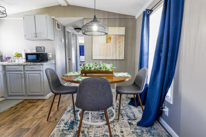 Friendly Place Rentals 6