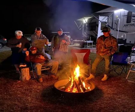 Holmes Creek Camping & RV Resort