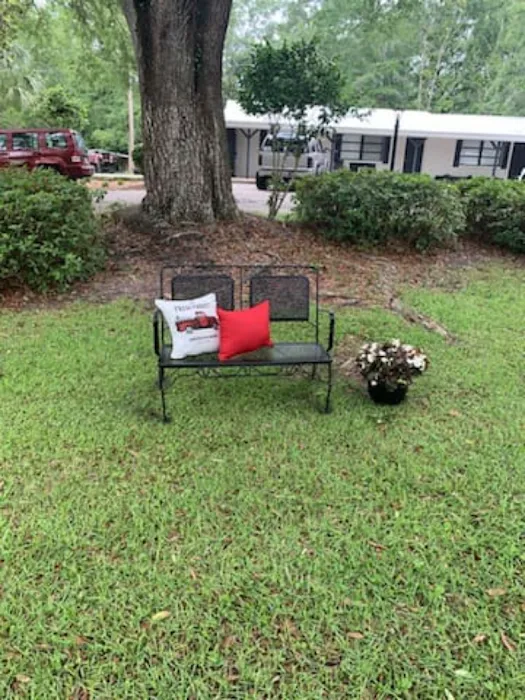 Graceville apartments & RV Park 8