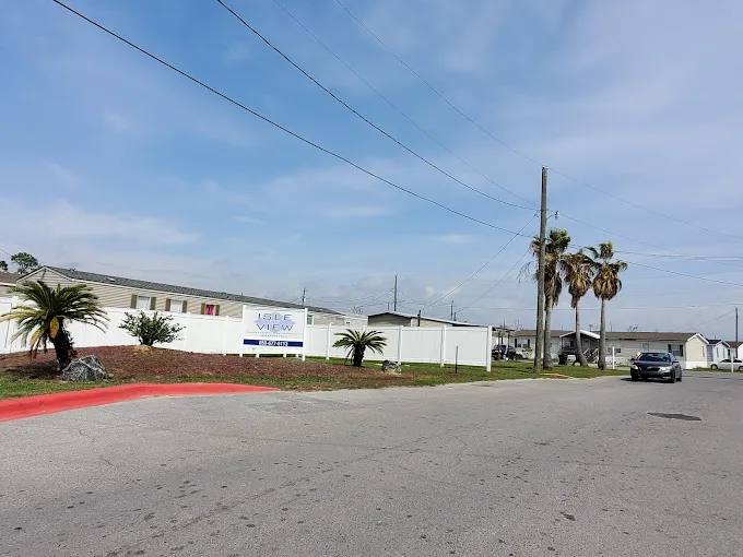 Isle of View Mobile Home Community 9