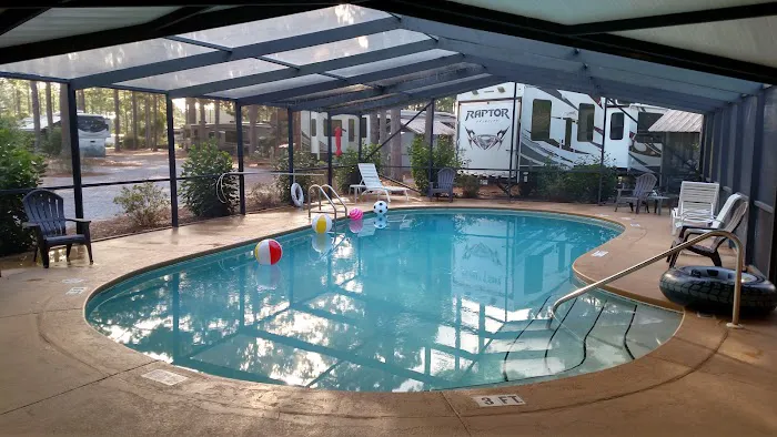 Pineglen Motorcoach & RV Park 3