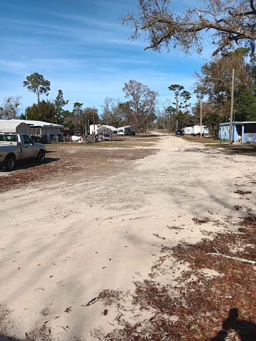 LAKESIDE- LODGE 1