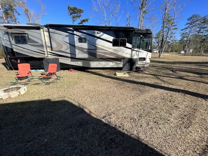 At Ease Campground & Marina (Formerly Wingates Lodge) 1