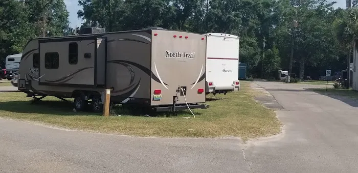 Lakeside Travel RV Park 5