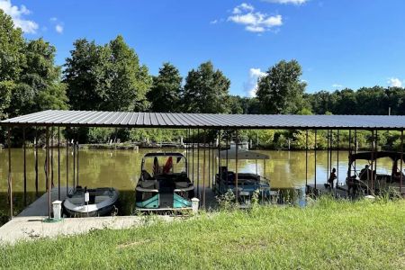 Montgomery Marina RV Resort