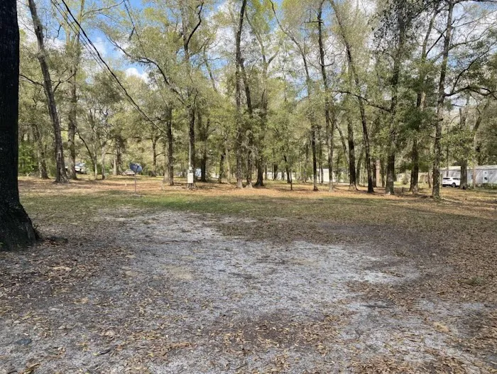 Tallahassee Oakwoods Mobile Home & RV Park 3