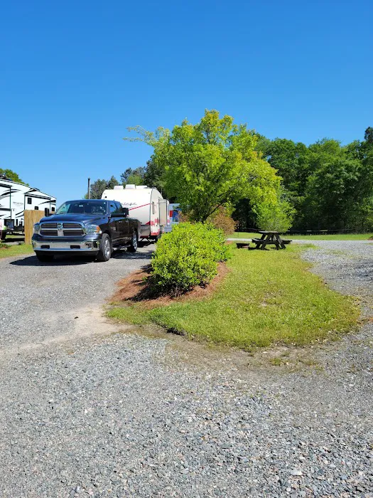 Cain's Creekside RV Park 6