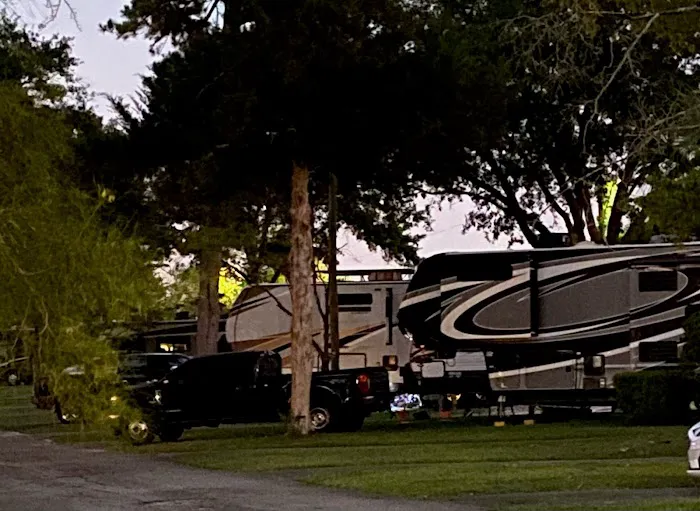 River RV Park 8