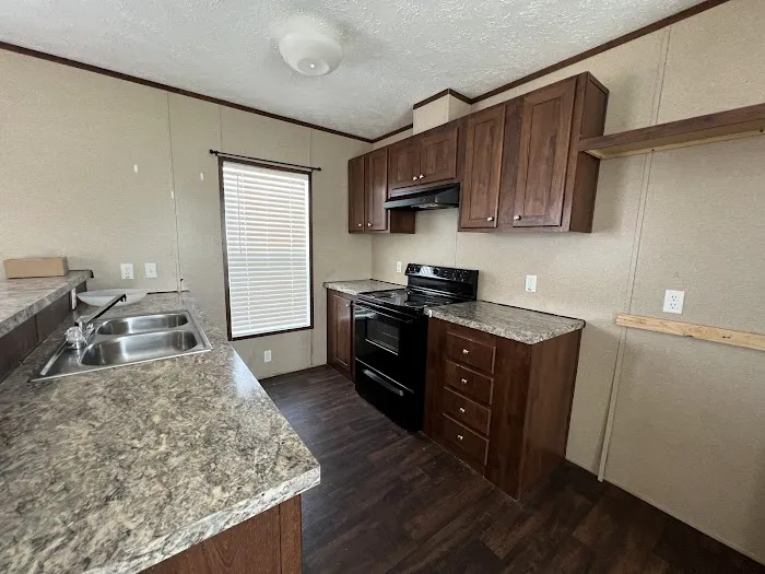 Pleasant Hill Mobile Home Community 4