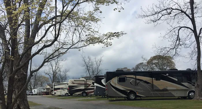 Crossroads Travel RV Park 1