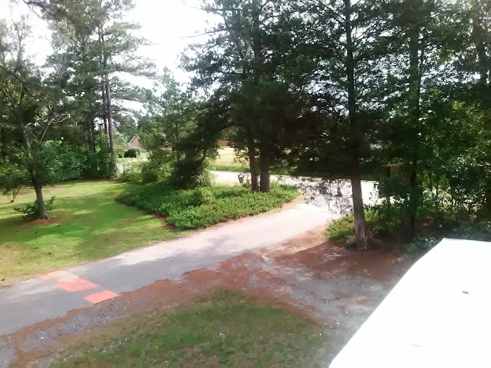 Robins RV Park 10