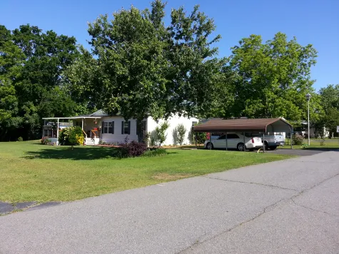 Kingsridge Mobile Home Park 9