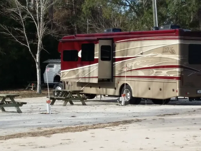 Steinhatchee Village RV Park 10