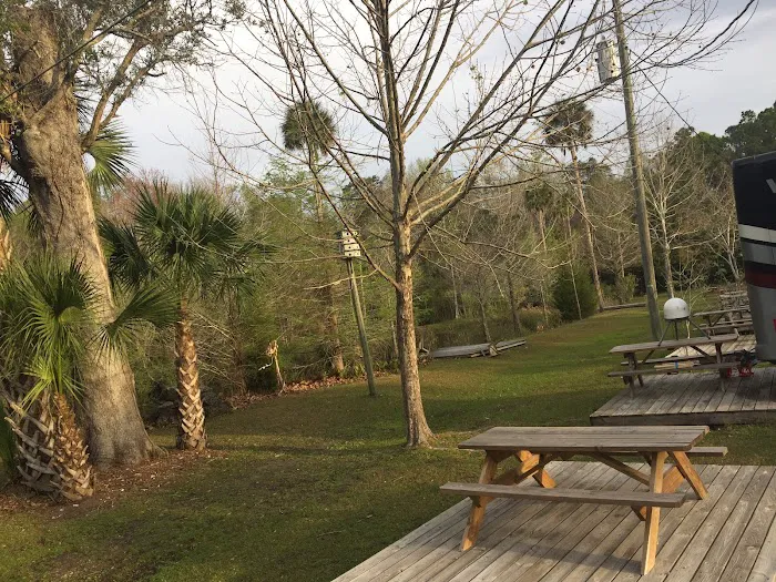 Piddler's Pointe RV Resort And Campground 9