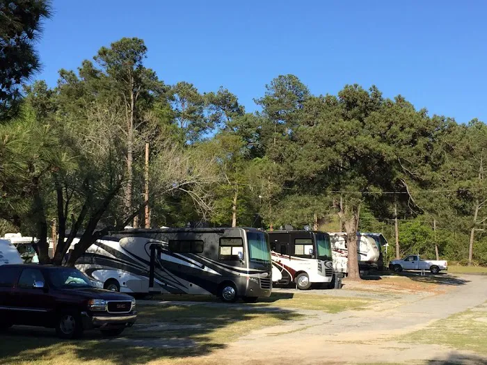 Starlit Hollow RV Park 8