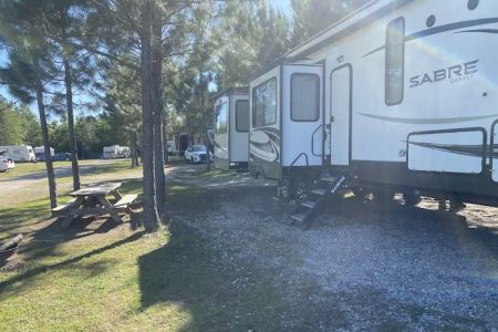 Honeysuckle Farm RV Park