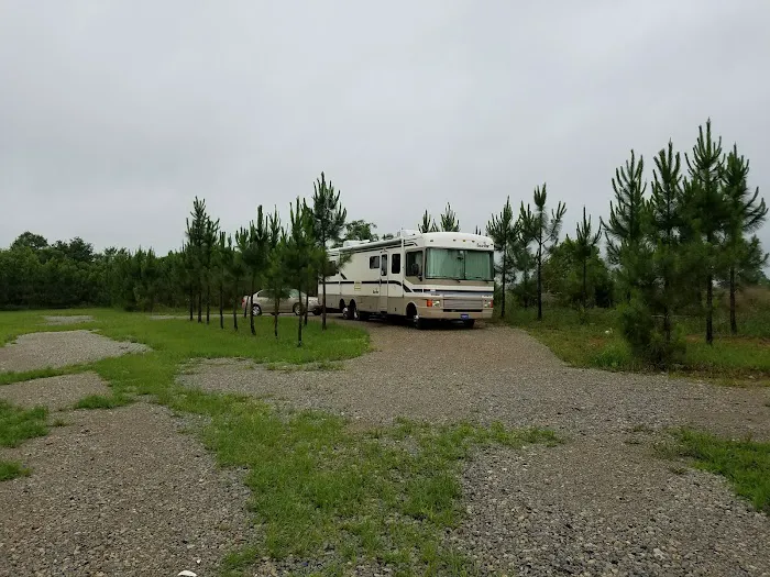 Honeysuckle Farm RV Park 10