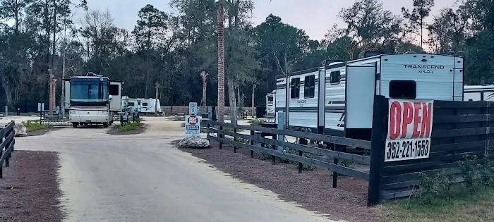 Glowing Palms RV Park, llc 10