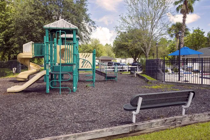 Deerpointe Manufactured Home Community 10