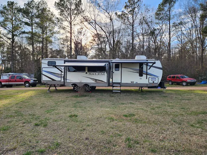 Waterside Camper Rentals 2