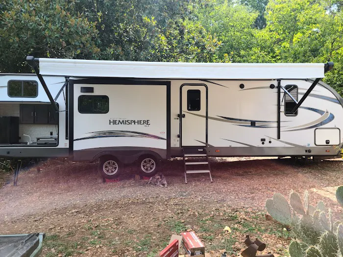 Waterside Camper Rentals 4