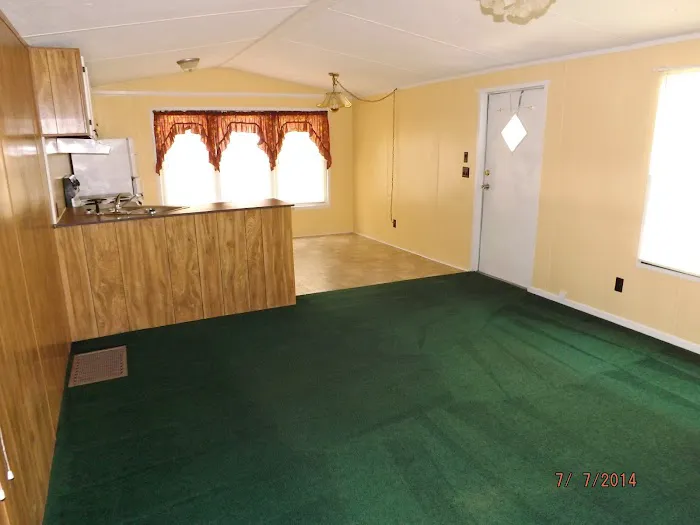 Oaks Landing Mobile Home Park 3