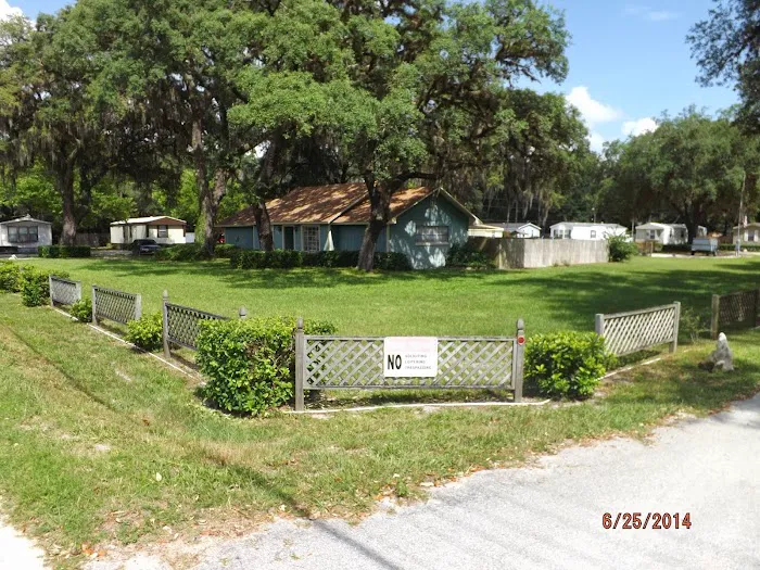 Oaks Landing Mobile Home Park 9