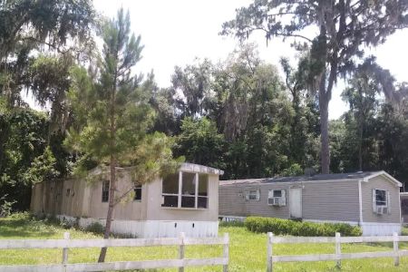 Sunny Oaks
