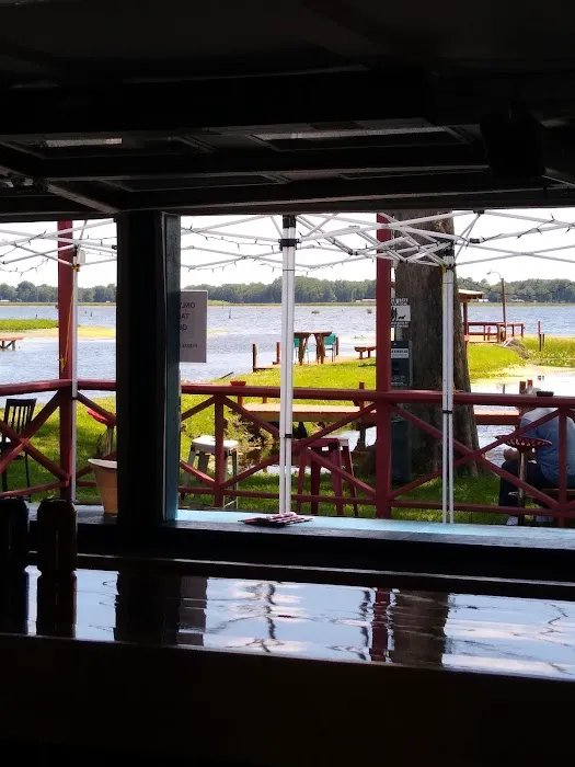 Emerald Cove RV Resort and The Buoy Bar 4