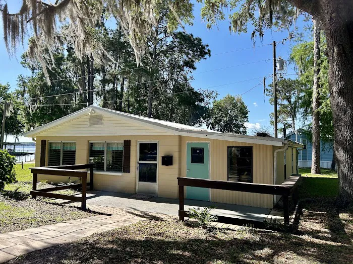 Inglis Lakeside RV Park 5