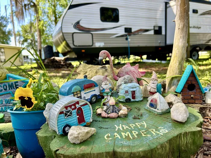 Inglis Lakeside RV Park 9