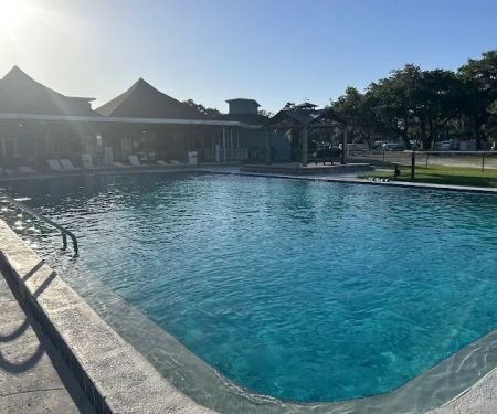 Oak Tree Village Apartments & Campground