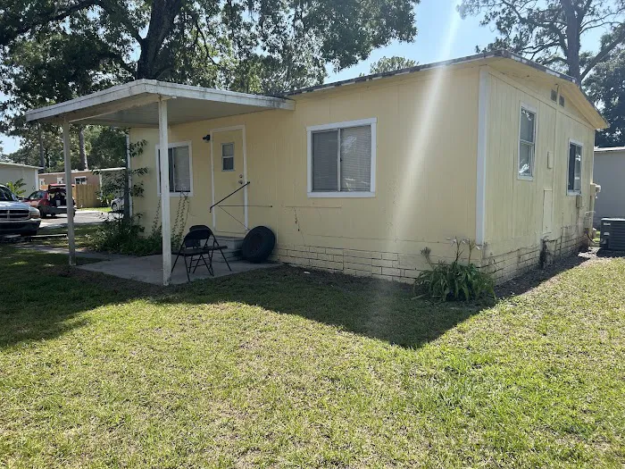 Oak Tree Village Apartments & Campground 3
