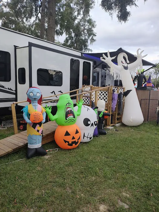 Arrowhead Campsites & Mobile Home Park 5