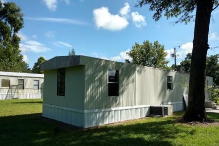 Oakwood Mobile Manor