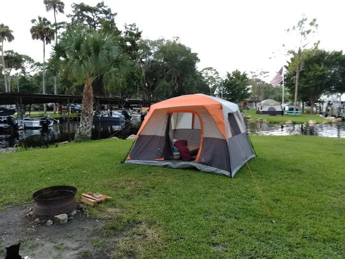 Fisher's Marina & Campground 10