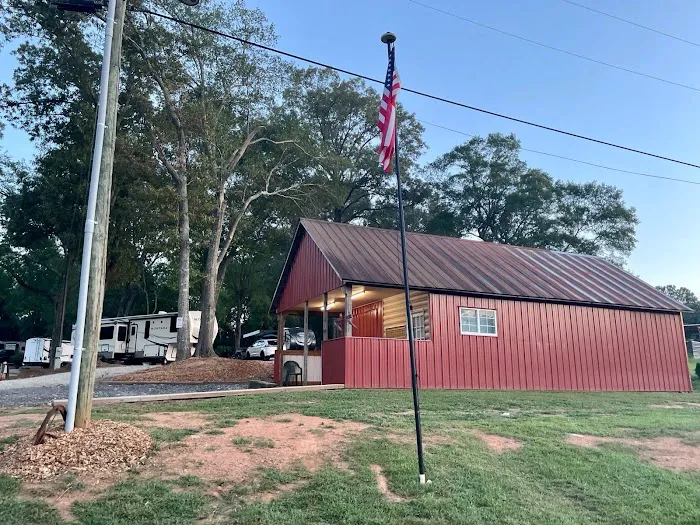 Red Oaks RV Park 3