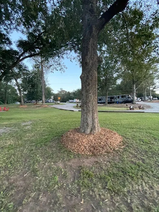 Red Oaks RV Park 7