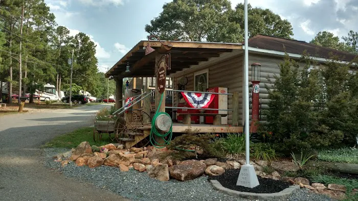 High Falls RV Park & Tiny Home Community 3