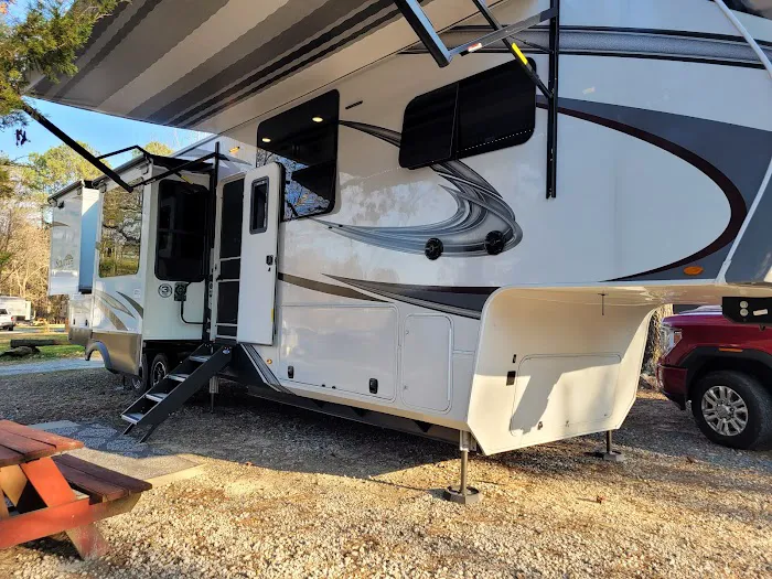 High Falls RV Park & Tiny Home Community 7